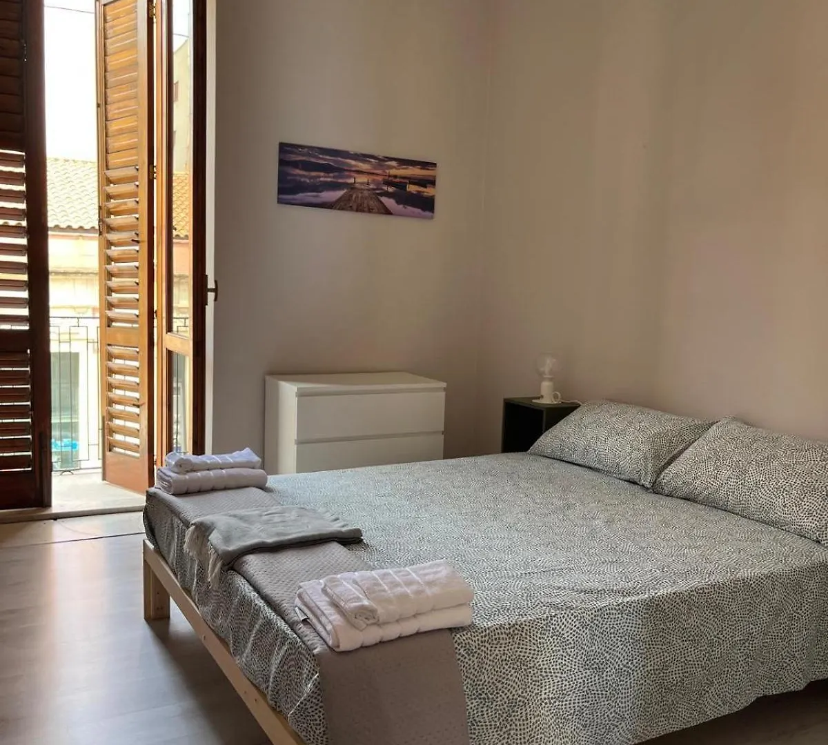 La Sicula Atene City Central House 200 Mt From Metro Giuffrida Catania 0*,  Italien