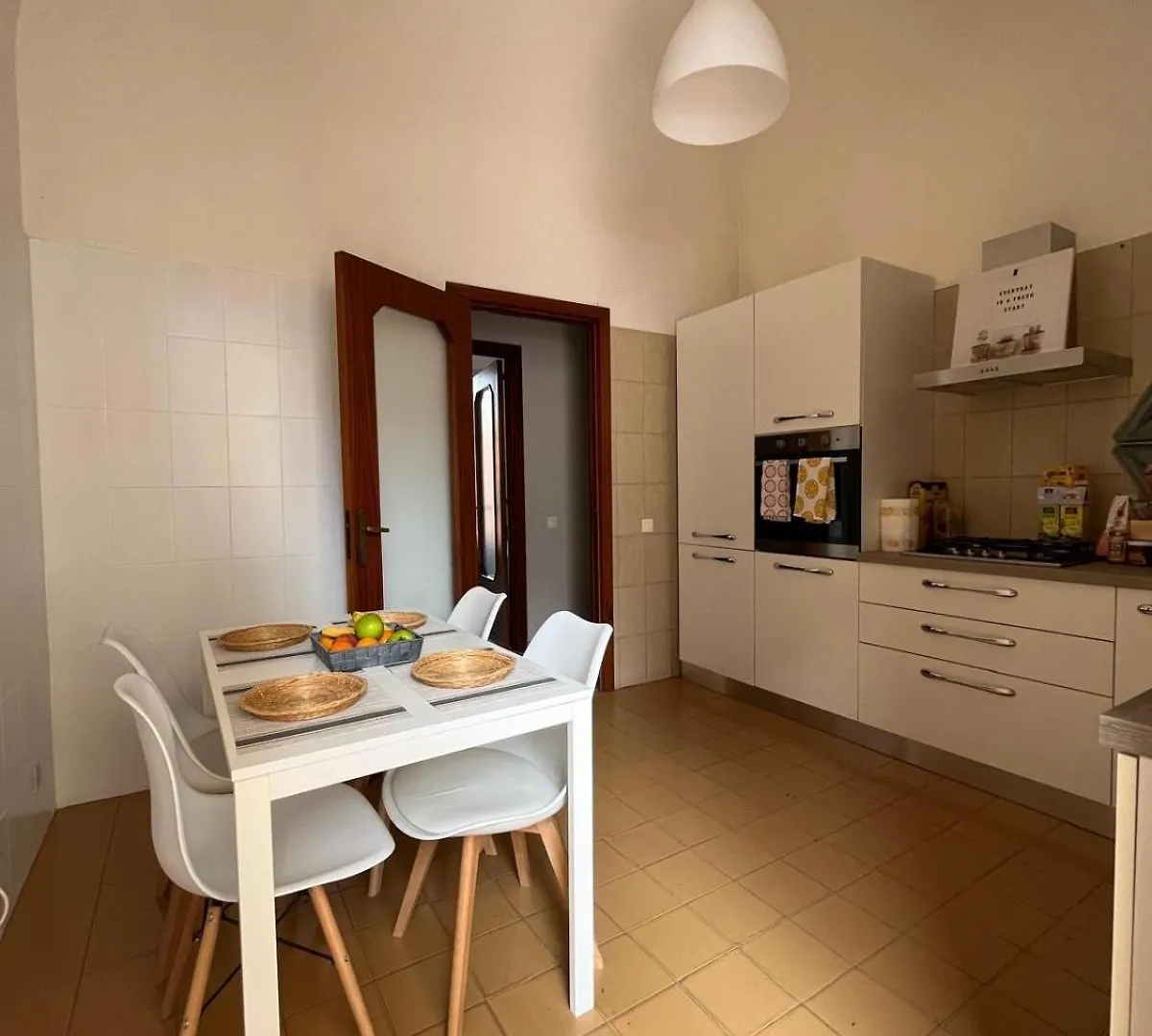 La Sicula Atene City Central House 200 Mt From Metro Giuffrida Catania Bed & Breakfast