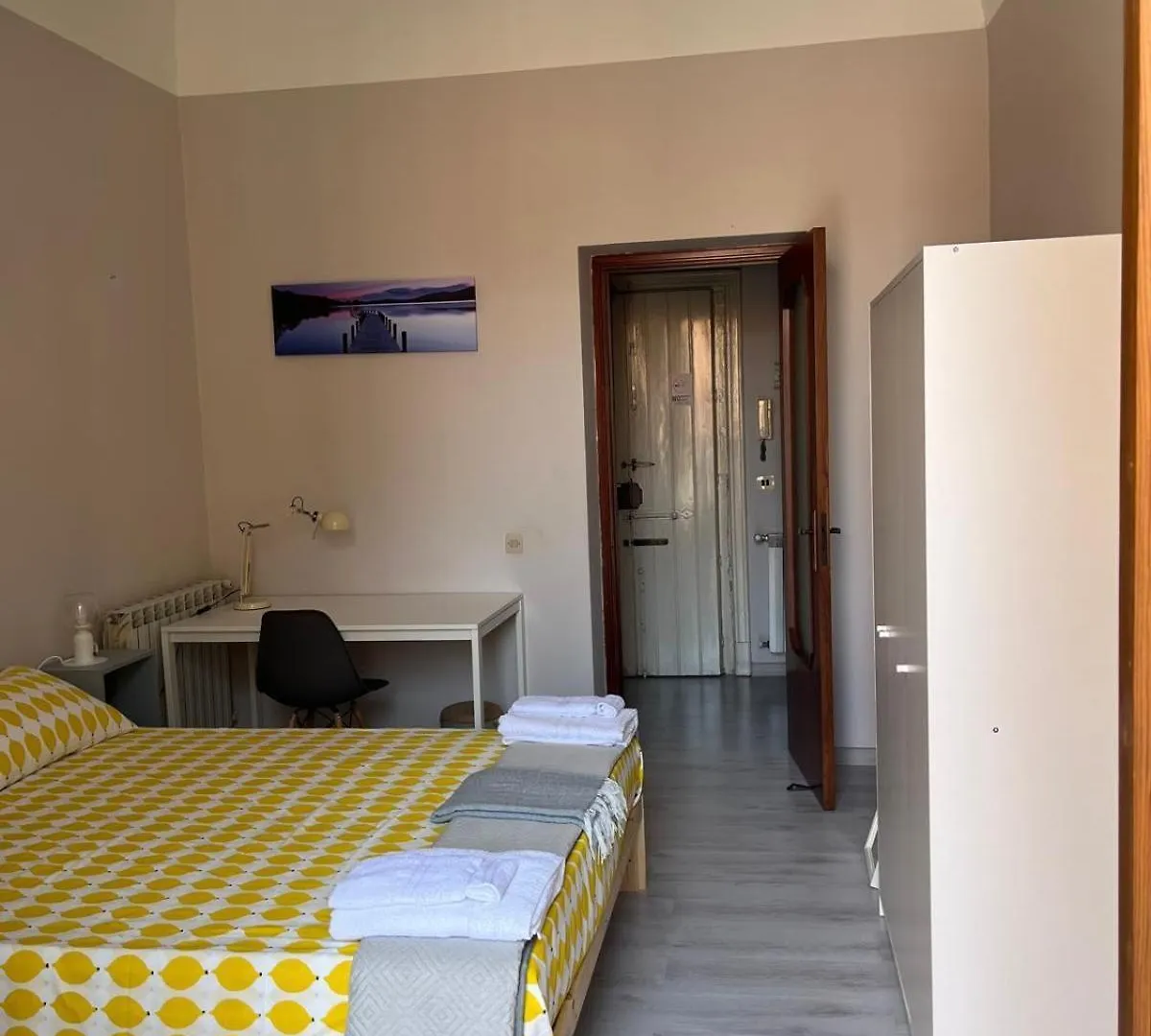 La Sicula Atene City Central House 200 Mt From Metro Giuffrida Catania 0*,  Italien