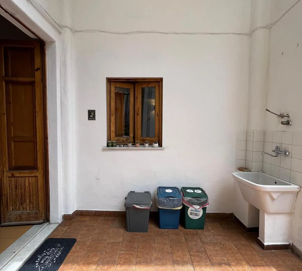 Bed & Breakfast La Sicula Atene City Central House 200 Mt From Metro Giuffrida Catania